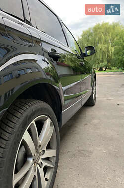 Внедорожник / Кроссовер Audi Q7 2012 в 