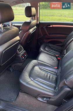 Внедорожник / Кроссовер Audi Q7 2012 в 