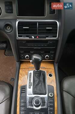 Внедорожник / Кроссовер Audi Q7 2006 в 