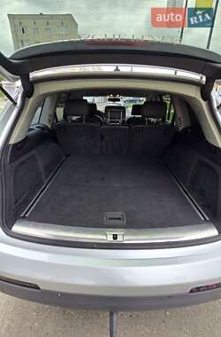 Внедорожник / Кроссовер Audi Q7 2006 в 