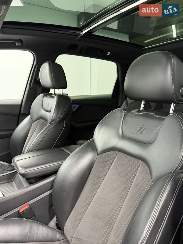 Позашляховик / Кросовер Audi Q7 2016 в Одесі