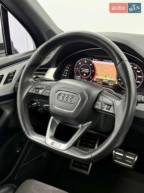 Позашляховик / Кросовер Audi Q7 2016 в Одесі