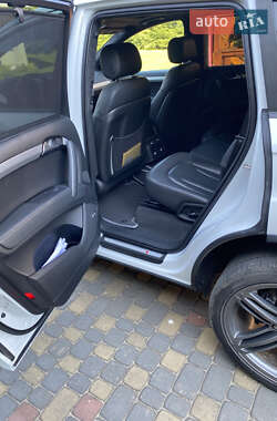 Внедорожник / Кроссовер Audi Q7 2015 в 