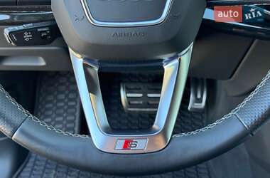 Внедорожник / Кроссовер Audi Q7 2021 в 