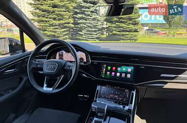 Внедорожник / Кроссовер Audi Q7 2021 в 
