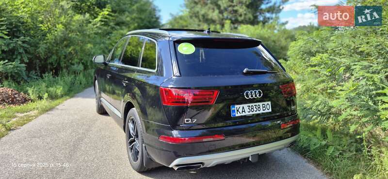 Внедорожник / Кроссовер Audi Q7 2016 в Киеве