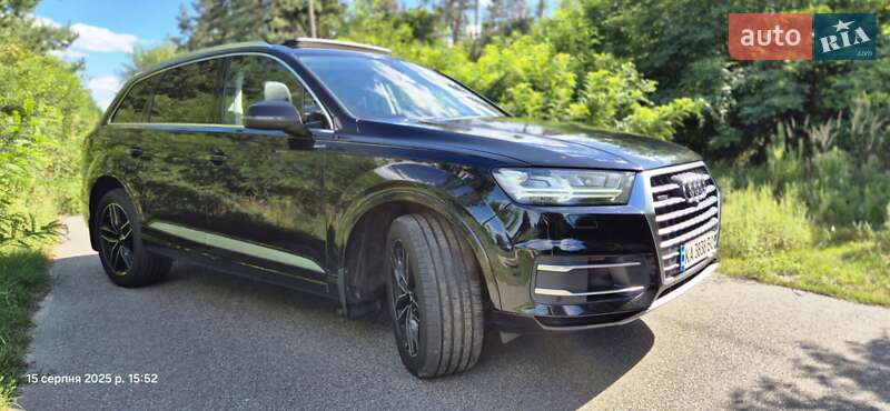 Внедорожник / Кроссовер Audi Q7 2016 в Киеве