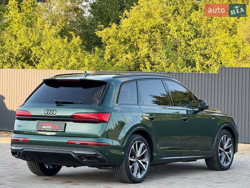 Внедорожник / Кроссовер Audi Q7 2021 в Луцке