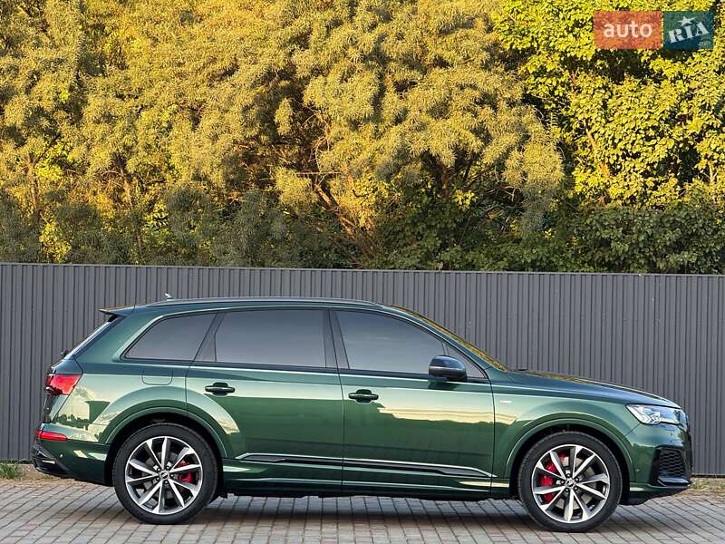 Внедорожник / Кроссовер Audi Q7 2021 в Луцке