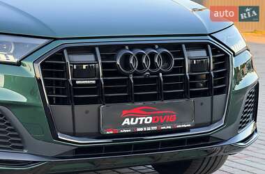 Внедорожник / Кроссовер Audi Q7 2021 в 