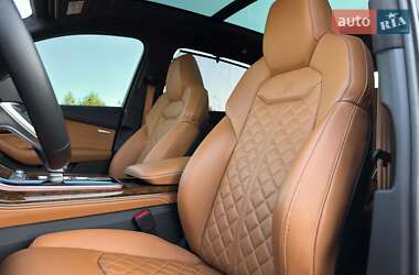 Внедорожник / Кроссовер Audi Q7 2021 в 