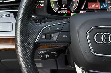 Внедорожник / Кроссовер Audi Q7 2021 в 