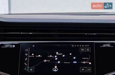 Внедорожник / Кроссовер Audi Q7 2021 в 