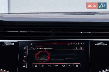 Внедорожник / Кроссовер Audi Q7 2021 в 