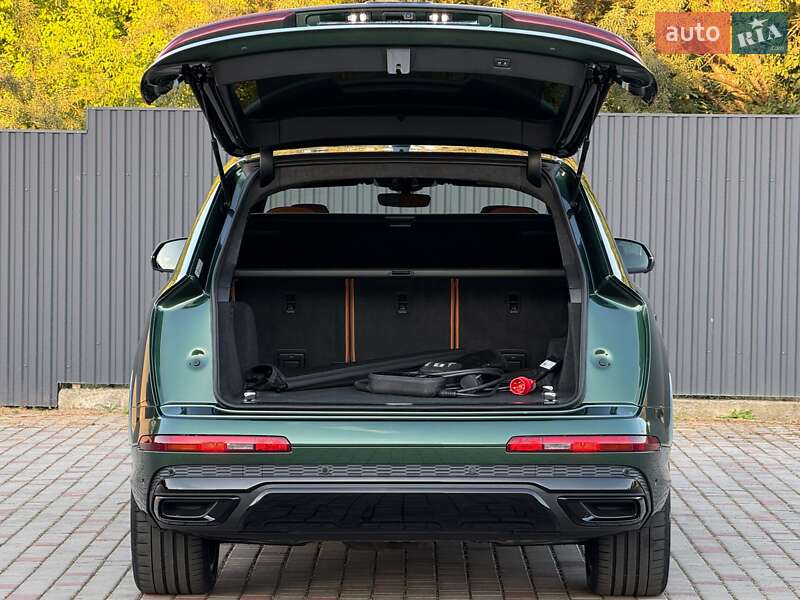Внедорожник / Кроссовер Audi Q7 2021 в Луцке
