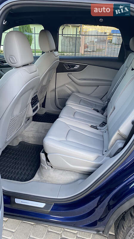 Внедорожник / Кроссовер Audi Q7 2021 в Белой Церкви