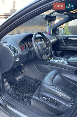 Внедорожник / Кроссовер Audi Q7 2011 в 