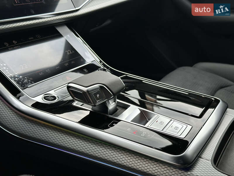 Внедорожник / Кроссовер Audi Q7 2025 в Киеве