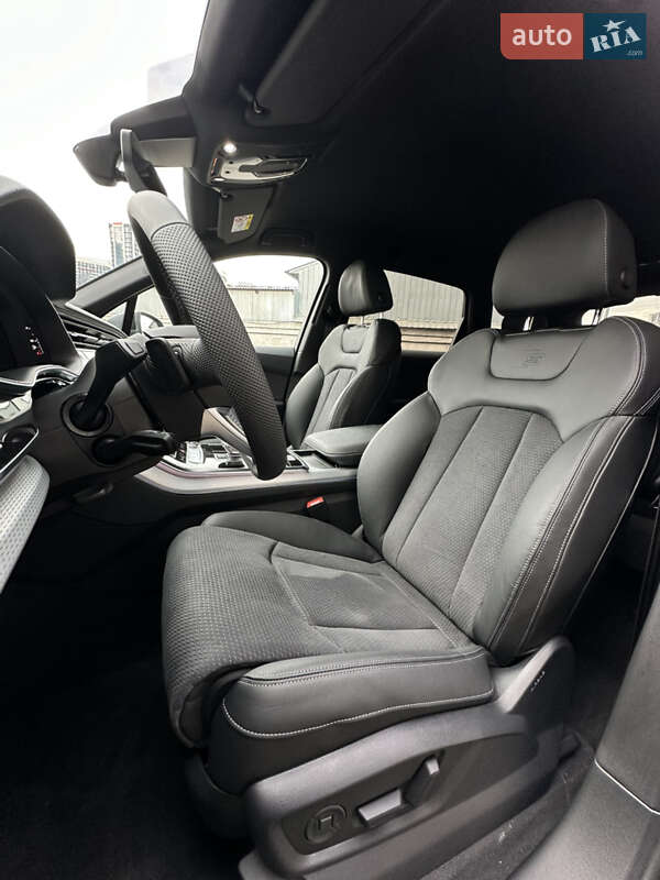 Внедорожник / Кроссовер Audi Q7 2025 в Киеве