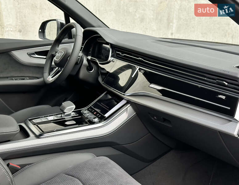 Внедорожник / Кроссовер Audi Q7 2025 в Киеве
