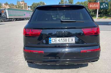 Внедорожник / Кроссовер Audi Q7 2016 в 
