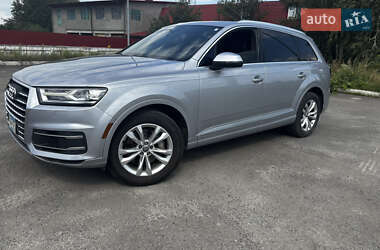 Внедорожник / Кроссовер Audi Q7 2017 в 