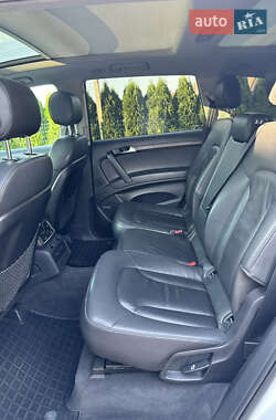 Внедорожник / Кроссовер Audi Q7 2010 в 
