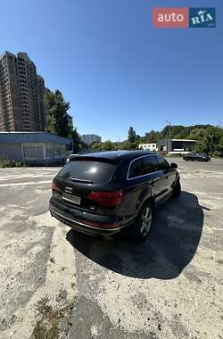 Внедорожник / Кроссовер Audi Q7 2014 в 