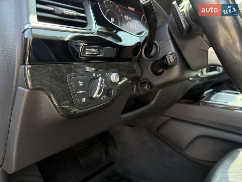 Внедорожник / Кроссовер Audi Q7 2019 в Киеве