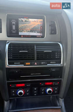 Внедорожник / Кроссовер Audi Q7 2015 в 
