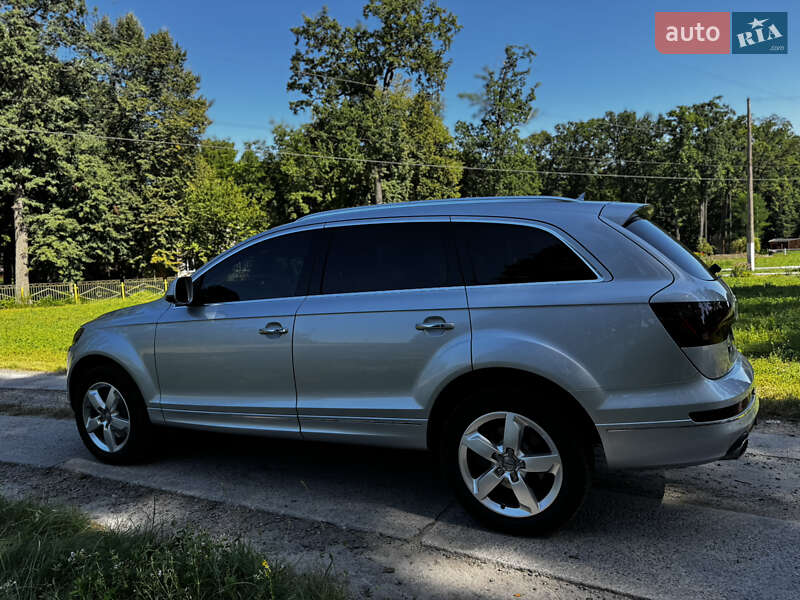 Внедорожник / Кроссовер Audi Q7 2015 в Хмельницком