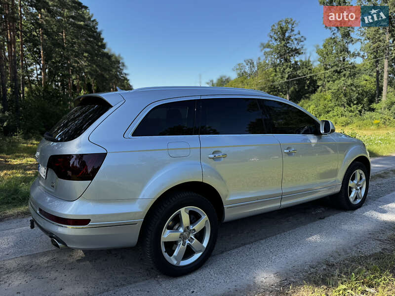 Внедорожник / Кроссовер Audi Q7 2015 в Хмельницком