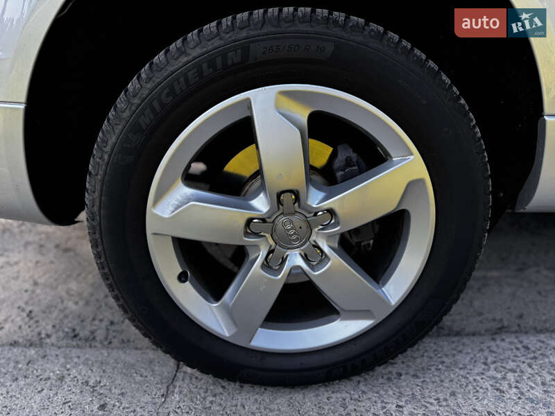 Внедорожник / Кроссовер Audi Q7 2015 в Хмельницком