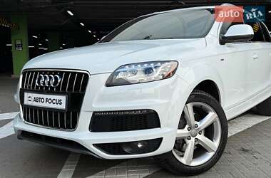 Внедорожник / Кроссовер Audi Q7 2014 в 