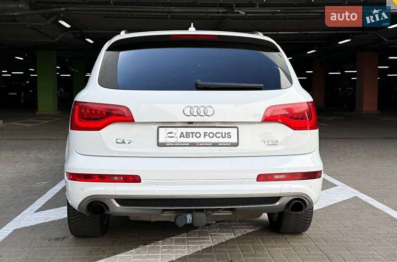 Позашляховик / Кросовер Audi Q7 2014 в Києві