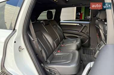 Внедорожник / Кроссовер Audi Q7 2014 в 