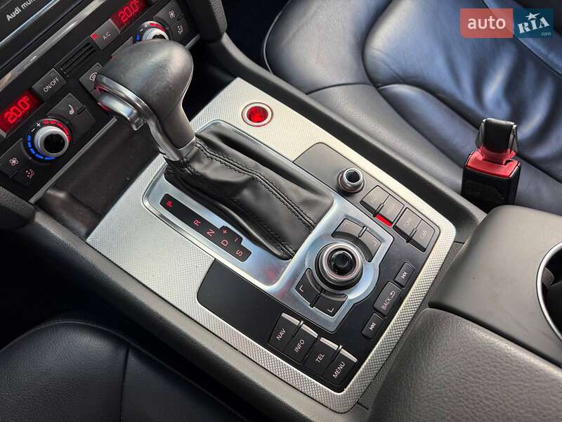 Позашляховик / Кросовер Audi Q7 2014 в Києві