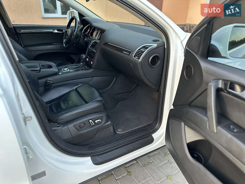 Позашляховик / Кросовер Audi Q7 2011 в Бродах