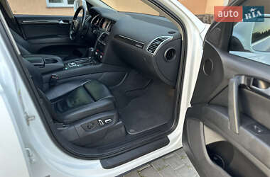 Внедорожник / Кроссовер Audi Q7 2011 в 