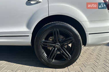 Внедорожник / Кроссовер Audi Q7 2013 в 