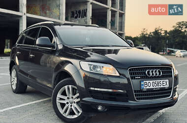Внедорожник / Кроссовер Audi Q7 2006 в 