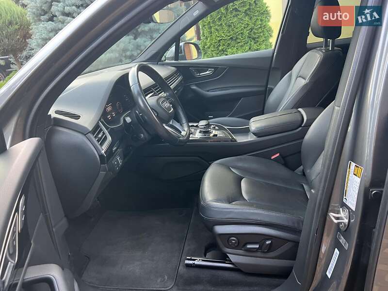 Позашляховик / Кросовер Audi Q7 2017 в Києві