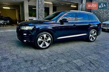 Внедорожник / Кроссовер Audi Q7 2016 в Полтаве