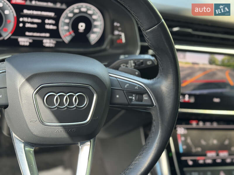 Позашляховик / Кросовер Audi Q7 2021 в Києві