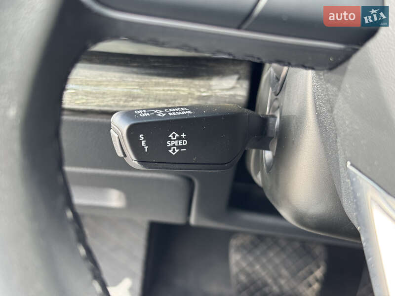 Внедорожник / Кроссовер Audi Q7 2021 в Киеве