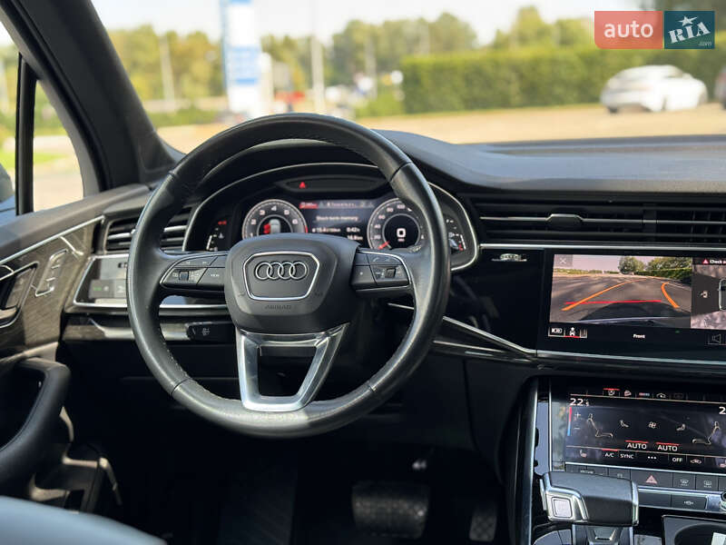 Внедорожник / Кроссовер Audi Q7 2021 в Киеве