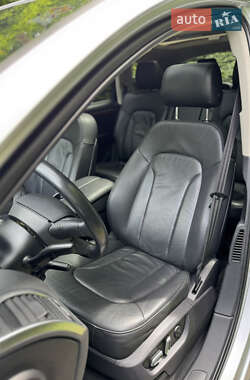 Внедорожник / Кроссовер Audi Q7 2013 в 