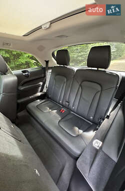 Внедорожник / Кроссовер Audi Q7 2013 в 