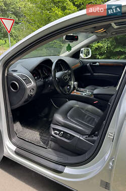 Внедорожник / Кроссовер Audi Q7 2013 в 