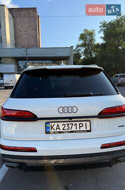 Внедорожник / Кроссовер Audi Q7 2025 в 